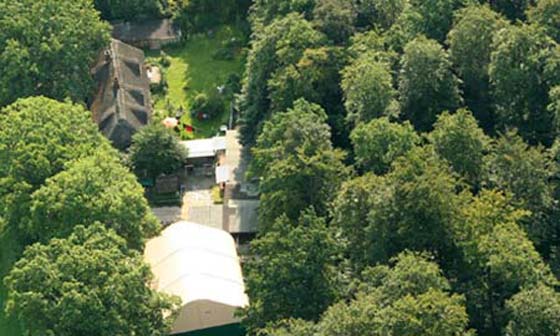 Wegekaten mit Haus und Halle Wegekaten mit Haus und Halle